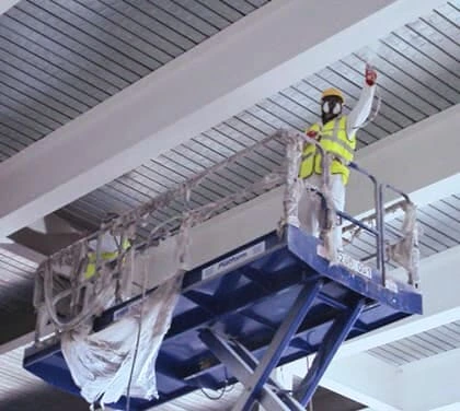 Intervention avec pose de peinture intumescente sur batiment