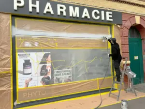 Peinture electrosatique de façade de pharmacie