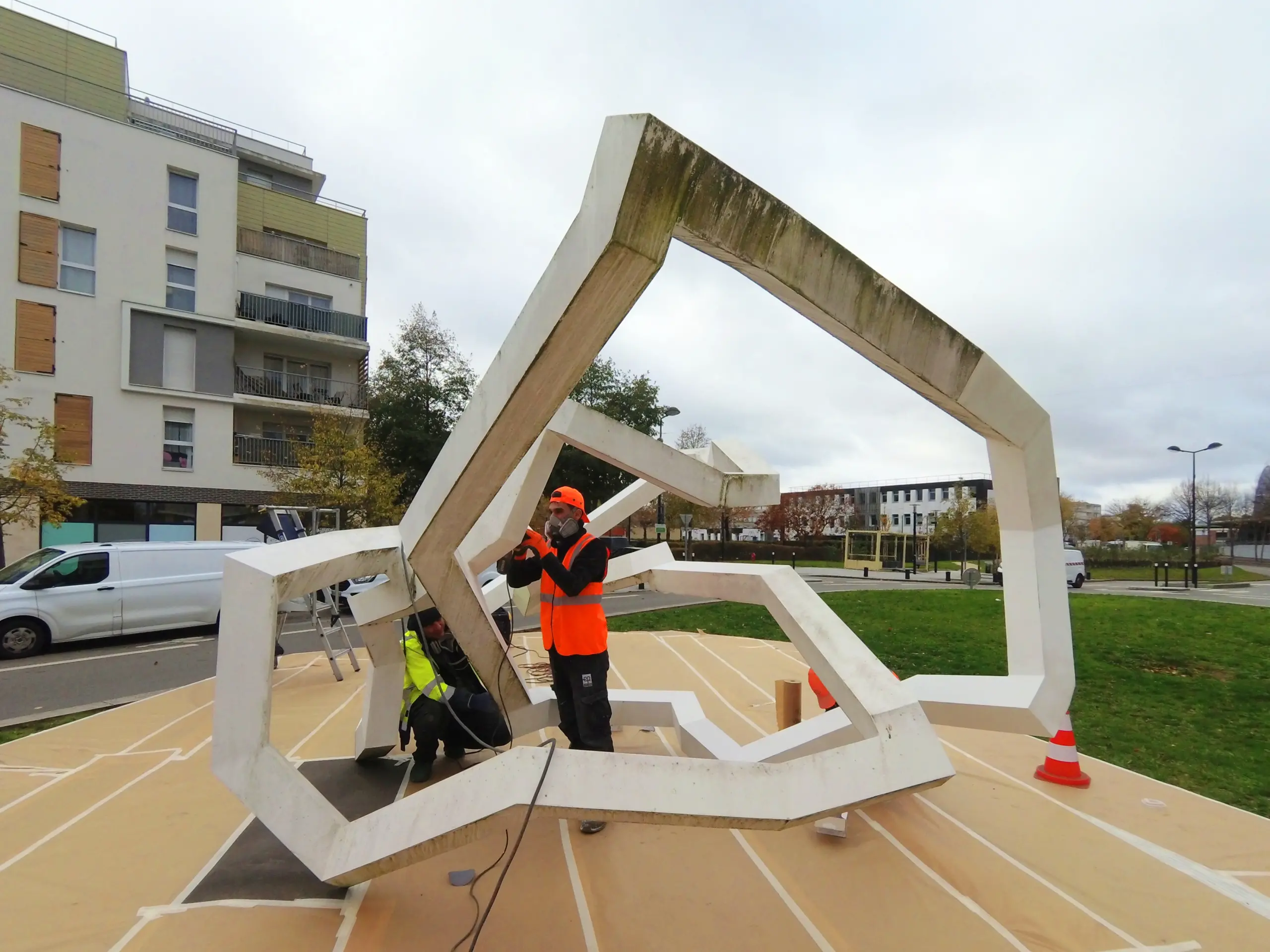 avant remise en peinture électrostatique extérieur