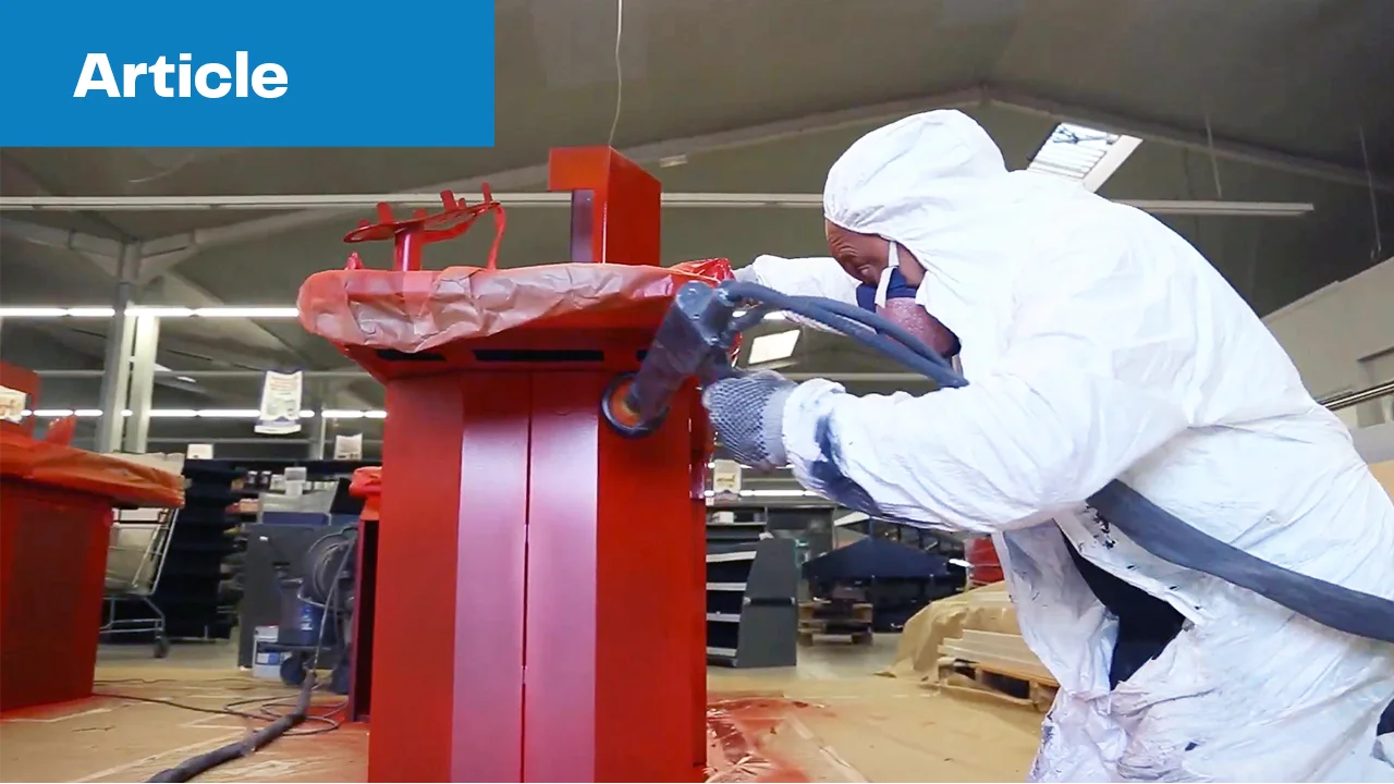 remise en peinture électrostatique d'une caisse de magasin